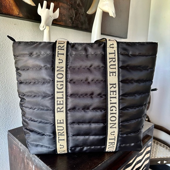 True religion quitted tote new with tags. Comes with a free designer gift - Picture 3 of 6